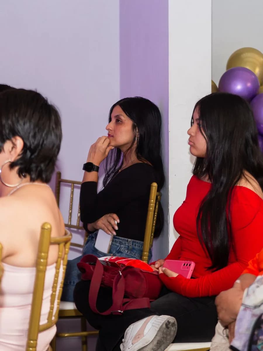 Público asistente a la celebración de los diez años